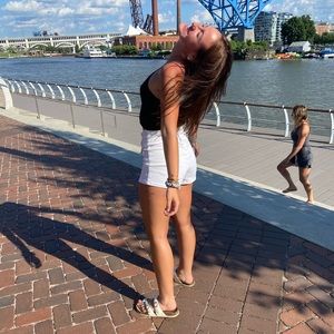 Meet your Posher, Lilly